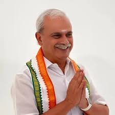 V. Vaithilingam new